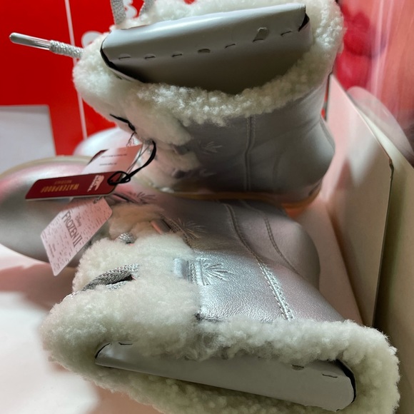 BNIB Sorel Disney Frozen Collection Silver - Picture 8 of 9